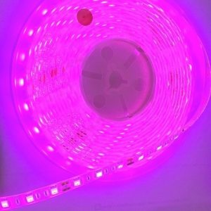 Alternative view of Tira Led Con Recubrimiento Y Transformador 5 Mts.